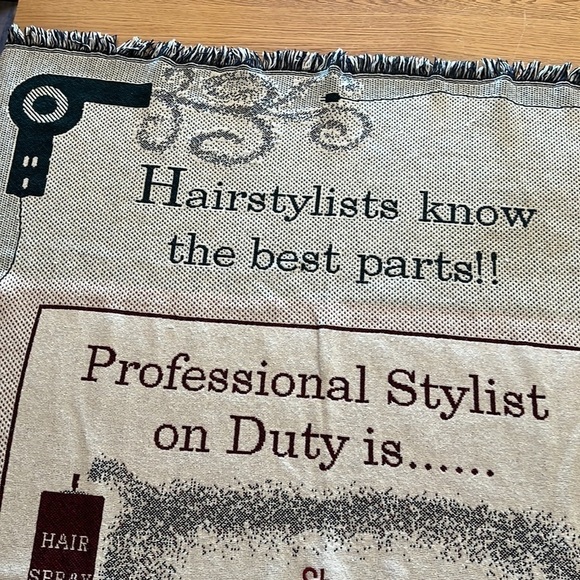 HAIRSTYLIST SHARON THROW BLANKET - Picture 6 of 8
